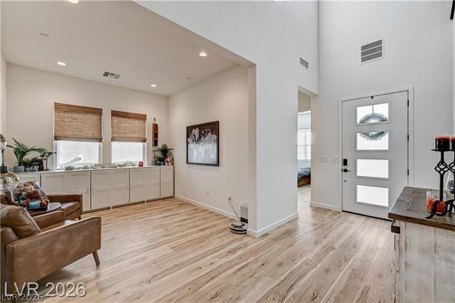 10136 Sequoia Glen Avenue, Las Vegas, NV 89166