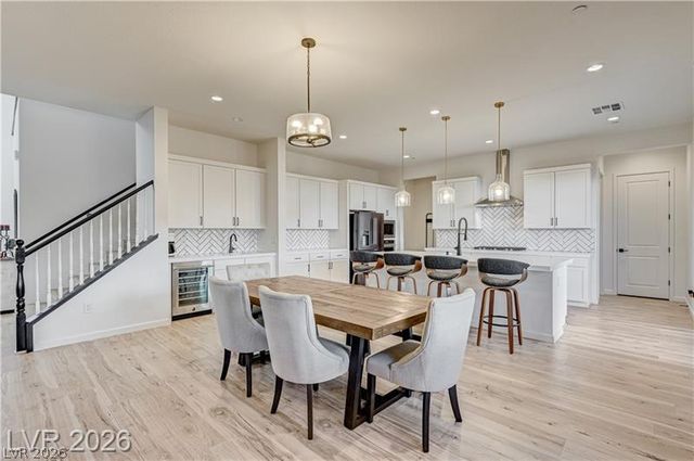 10136 Sequoia Glen Avenue, Las Vegas, NV 89166