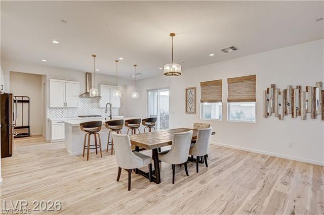10136 Sequoia Glen Avenue, Las Vegas, NV 89166