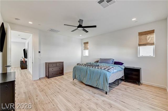 10136 Sequoia Glen Avenue, Las Vegas, NV 89166