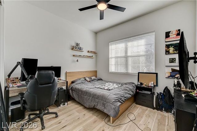 10136 Sequoia Glen Avenue, Las Vegas, NV 89166