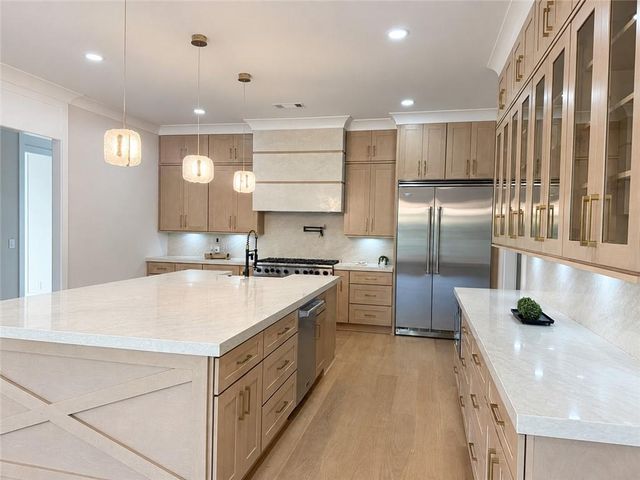 6222 Bridgewood Dr, Buford, GA 30518