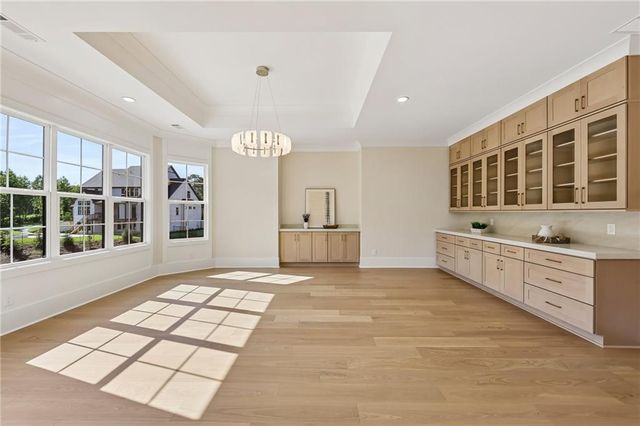 6222 Bridgewood Dr, Buford, GA 30518