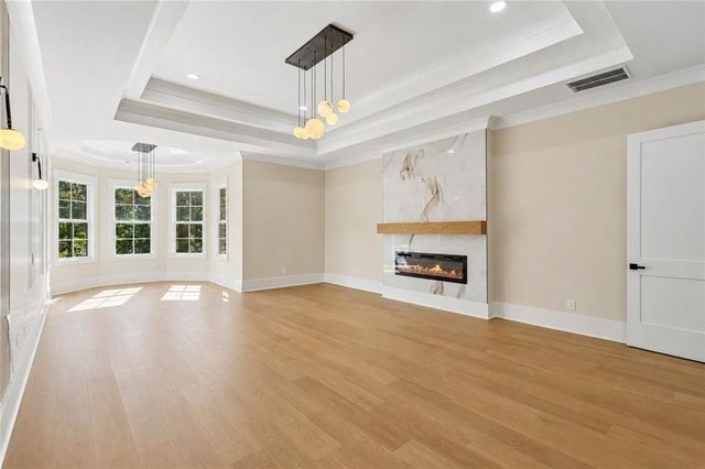 6222 Bridgewood Dr, Buford, GA 30518