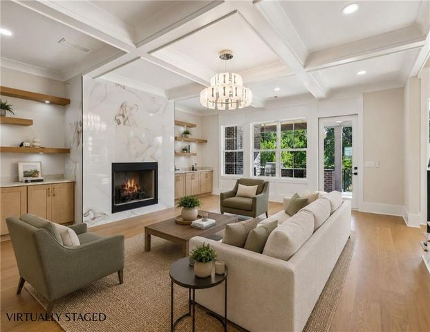 6222 Bridgewood Dr, Buford, GA 30518