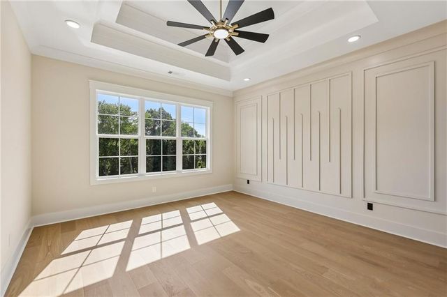 6222 Bridgewood Dr, Buford, GA 30518