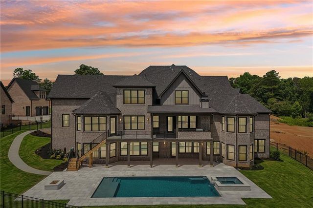 6222 Bridgewood Dr, Buford, GA 30518