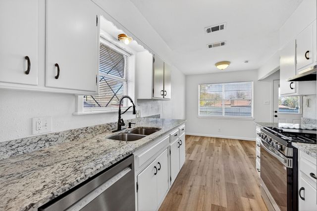 701 Hillside Drive, Sherman, TX 75090