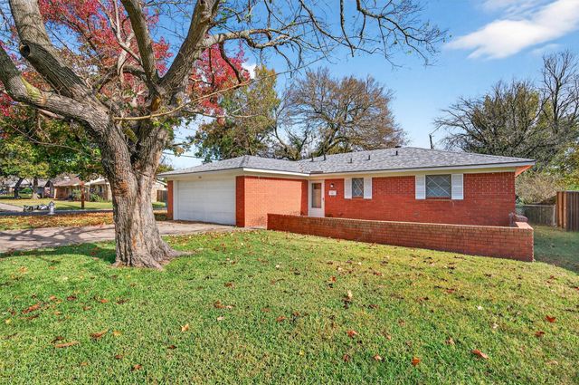 701 Hillside Drive, Sherman, TX 75090