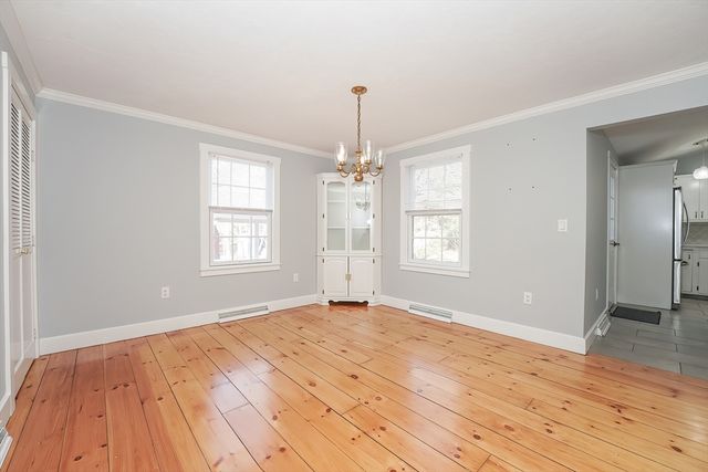 240 Oak St, Barnstable, MA 02668