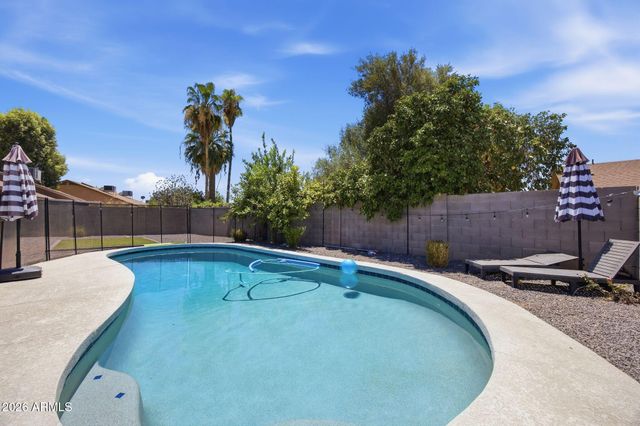 1714 S ALMOND --, Mesa, AZ 85204