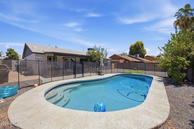1714 S ALMOND --, Mesa, AZ 85204