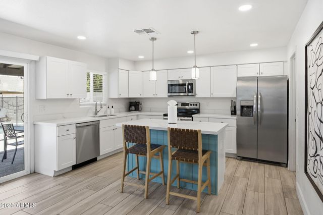 1714 S ALMOND --, Mesa, AZ 85204