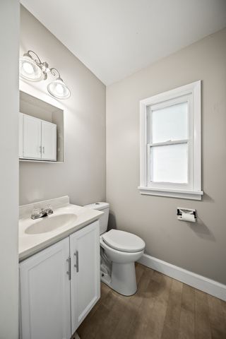 108 W Central Park Avenue, Davenport, IA 52803