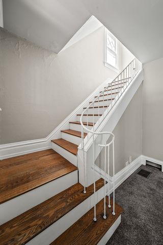 108 W Central Park Avenue, Davenport, IA 52803