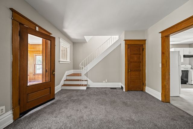108 W Central Park Avenue, Davenport, IA 52803