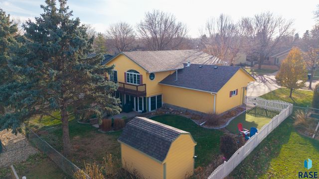 600 N Yellowstone Dr Drive, Brandon, SD 57005