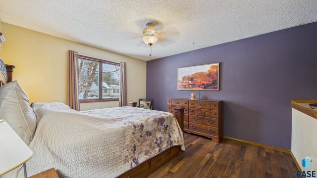 600 N Yellowstone Dr Drive, Brandon, SD 57005