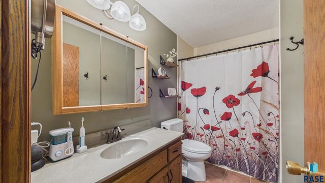 600 N Yellowstone Dr Drive, Brandon, SD 57005