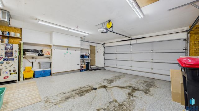 600 N Yellowstone Dr Drive, Brandon, SD 57005