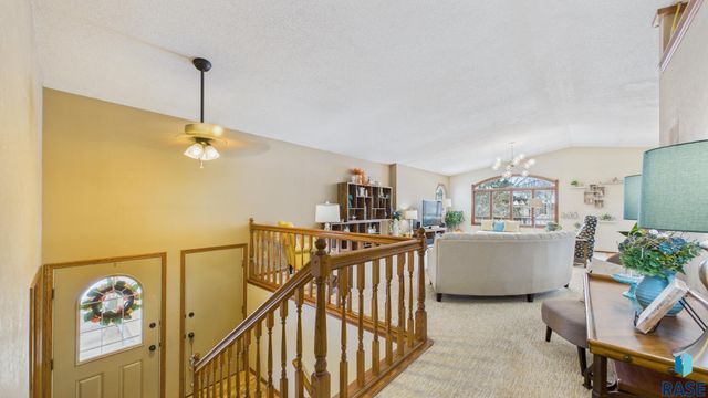 600 N Yellowstone Dr Drive, Brandon, SD 57005