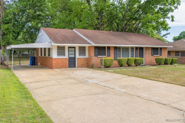 1033 Gipson Street, Prattville, AL 36066
