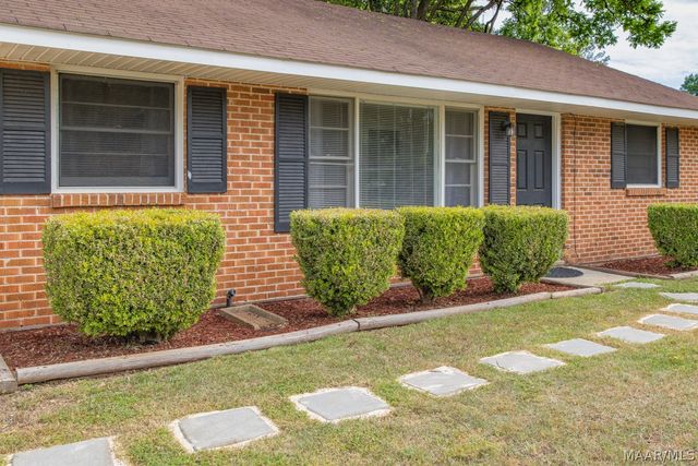 1033 Gipson Street, Prattville, AL 36066