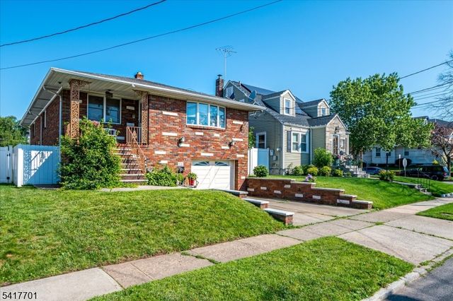 606 Knopf St, Linden City, NJ 07036