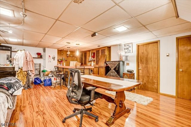 606 Knopf St, Linden City, NJ 07036