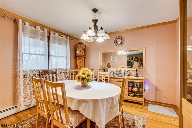 606 Knopf St, Linden City, NJ 07036