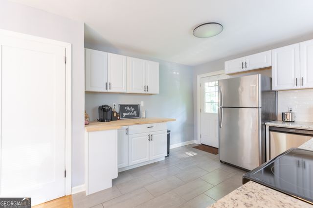 422 Dorsey Road, Atlanta, GA 30354