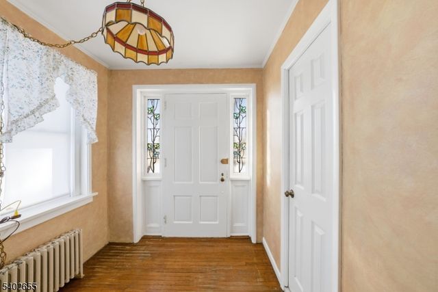 249 Parish Dr, Wayne Twp., NJ 07470