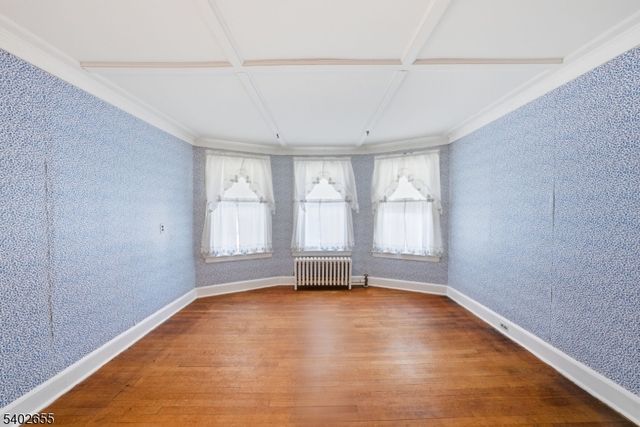 249 Parish Dr, Wayne Twp., NJ 07470