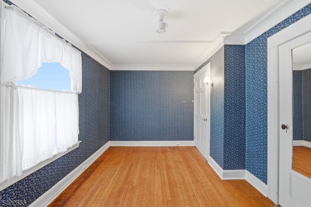 249 Parish Dr, Wayne Twp., NJ 07470