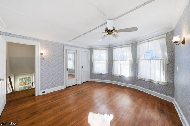 249 Parish Dr, Wayne Twp., NJ 07470