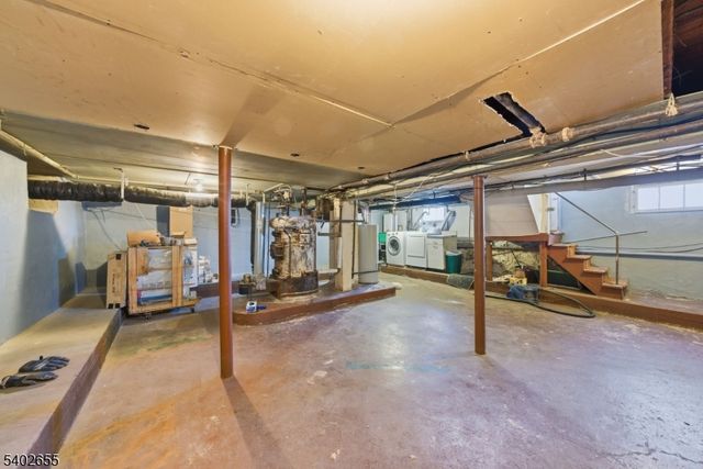 249 Parish Dr, Wayne Twp., NJ 07470