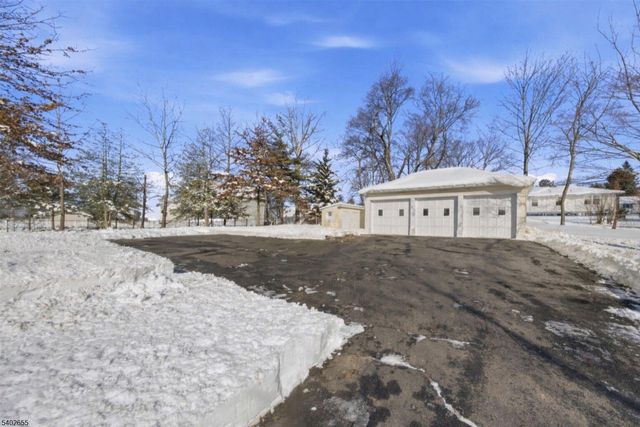 249 Parish Dr, Wayne Twp., NJ 07470