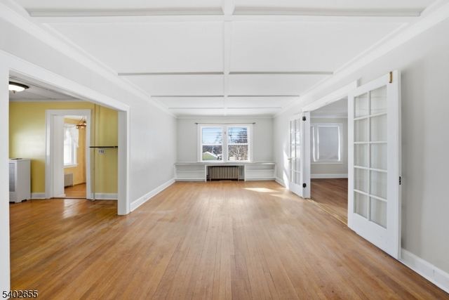 249 Parish Dr, Wayne Twp., NJ 07470