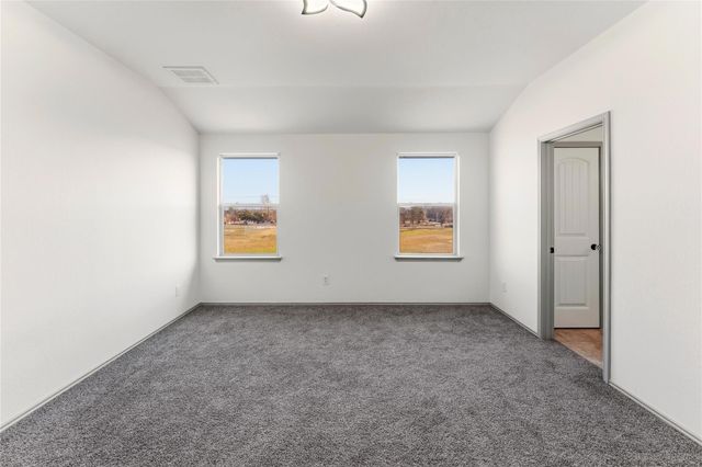 100 Serpentine LN, Jarrell, TX 76537