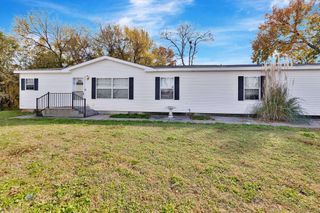 4145 E Jonquil Ct, Wichita, KS 67210