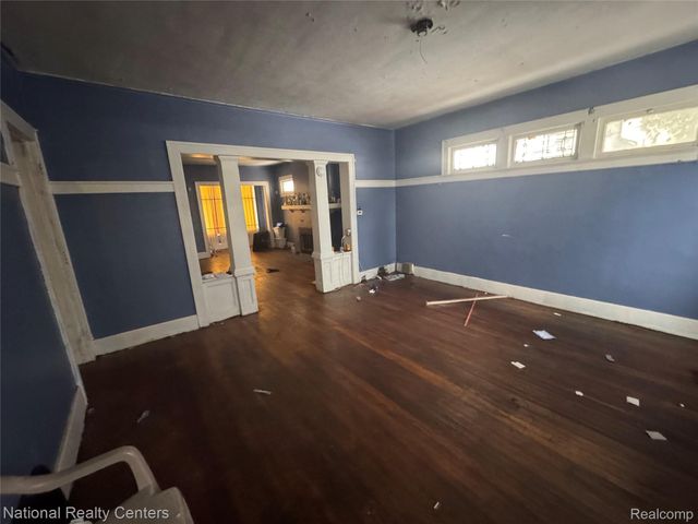 14063 Freeland Street, Detroit, MI 48227