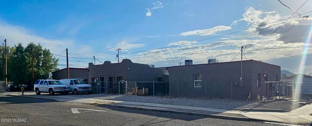 1704 S 7th Avenue, Tucson, AZ 85713