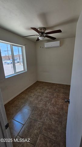 1704 S 7th Avenue, Tucson, AZ 85713