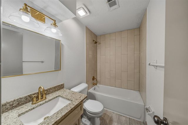 205 Granberry Street, Humble, TX 77338