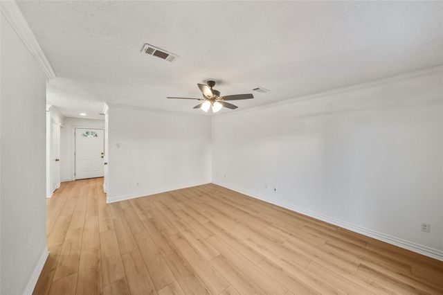 205 Granberry Street, Humble, TX 77338