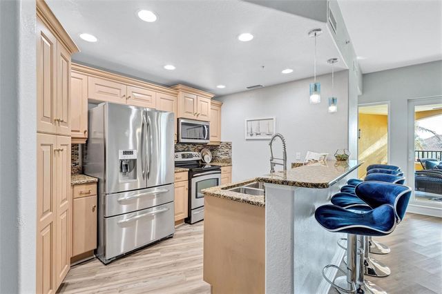 501 HABEN BOULEVARD 202, Palmetto, FL 34221