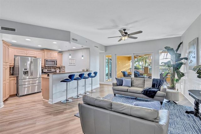 501 HABEN BOULEVARD 202, Palmetto, FL 34221