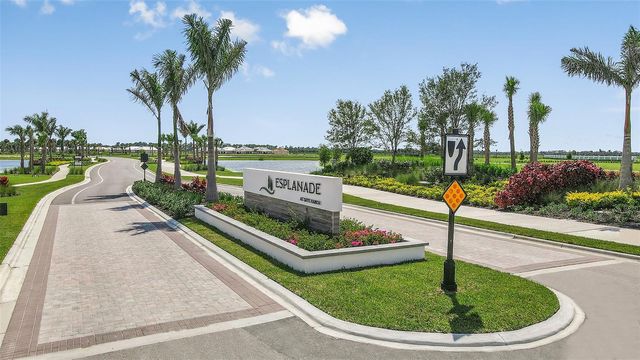 7524 MOONBEAM AVENUE, Sarasota, FL 34241