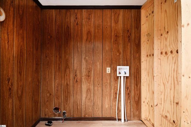 24 White Horse Road Extension, Greenville, SC 29695