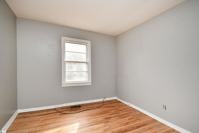 24 White Horse Road Extension, Greenville, SC 29695